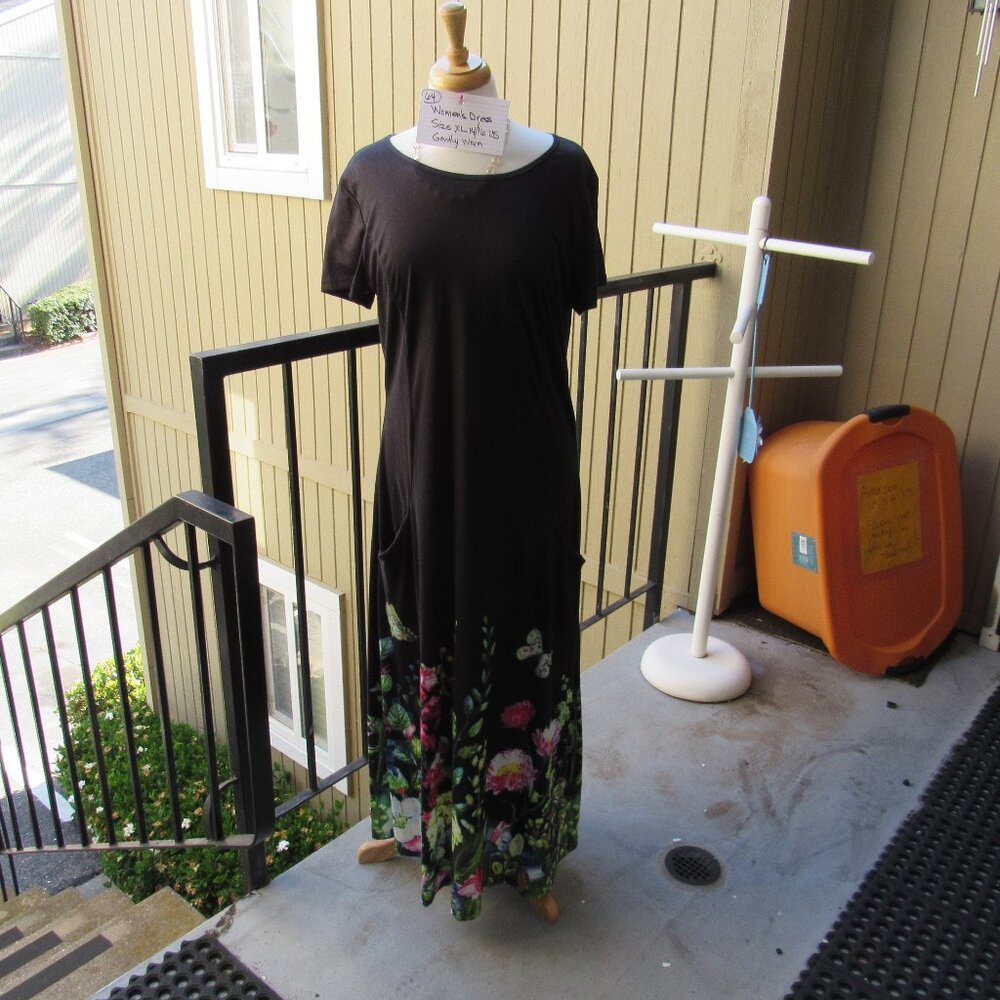 #64  NEW WOMEN'S LONG SUMMER DRESS  SIZE XL OR 14US